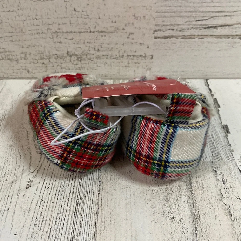 Bebe Oso Slippers Size 3-6 Months NEW